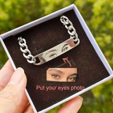 Personalized Eye Bracelet – A Unique Connection Piece
